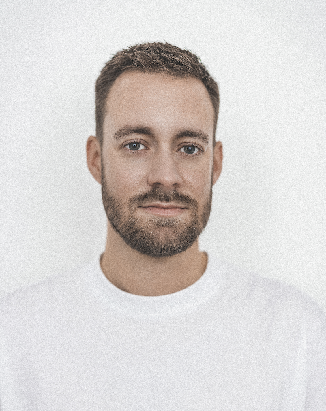 Portrait von Tim Grünewald, Gründer von ad.nio